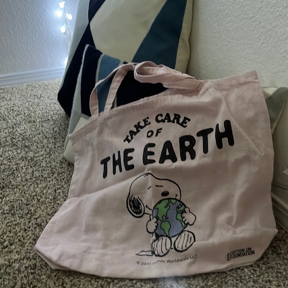 Take care of the earth Peanuts Snoopy tote bag